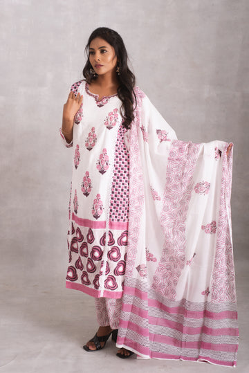 Elegant Ivory Blossom Printed Kurta Set