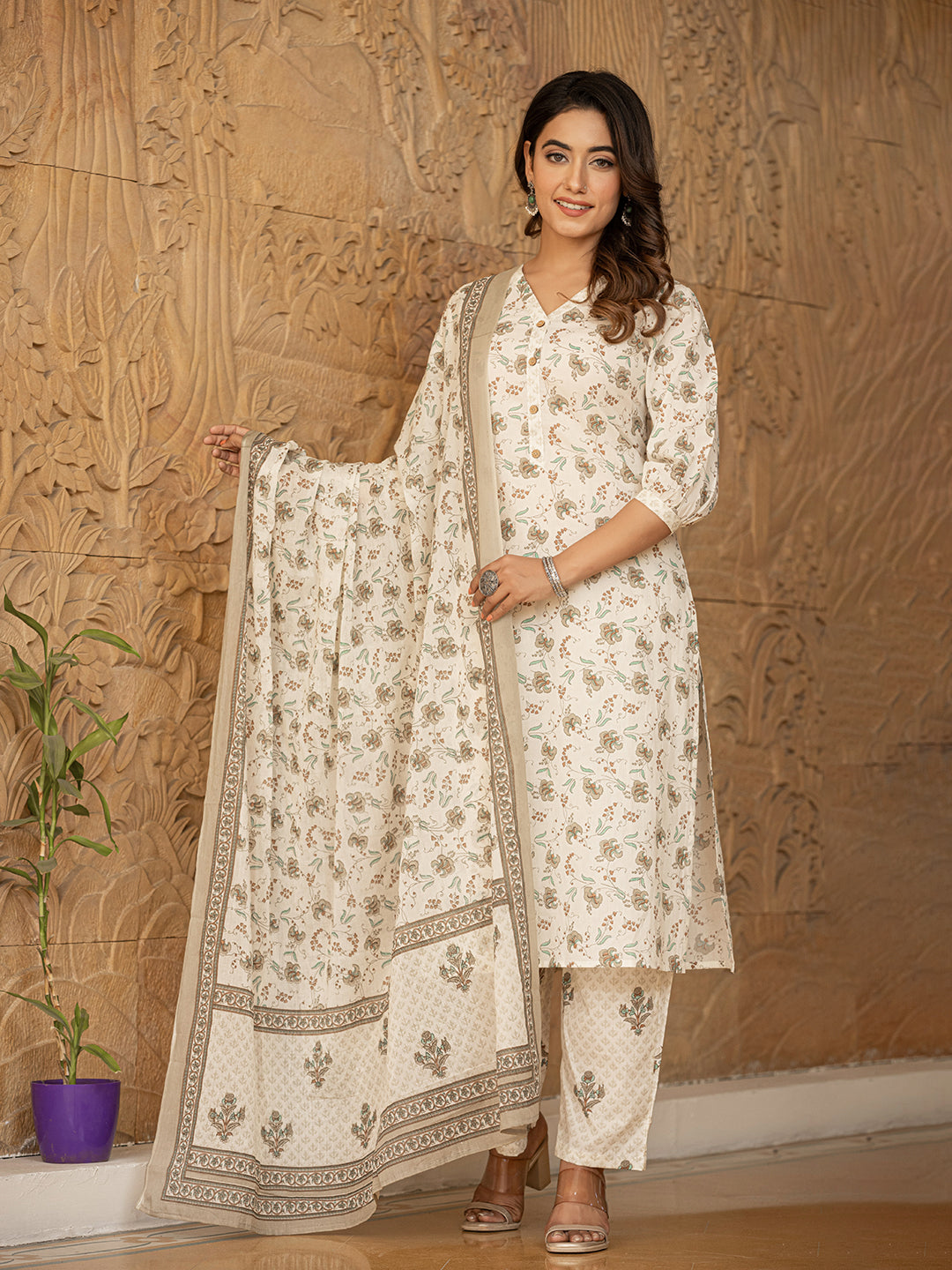 Off white -floral print kurta set