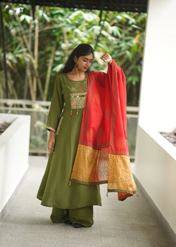 Green Heritage Embroidered Cotton Straight Set