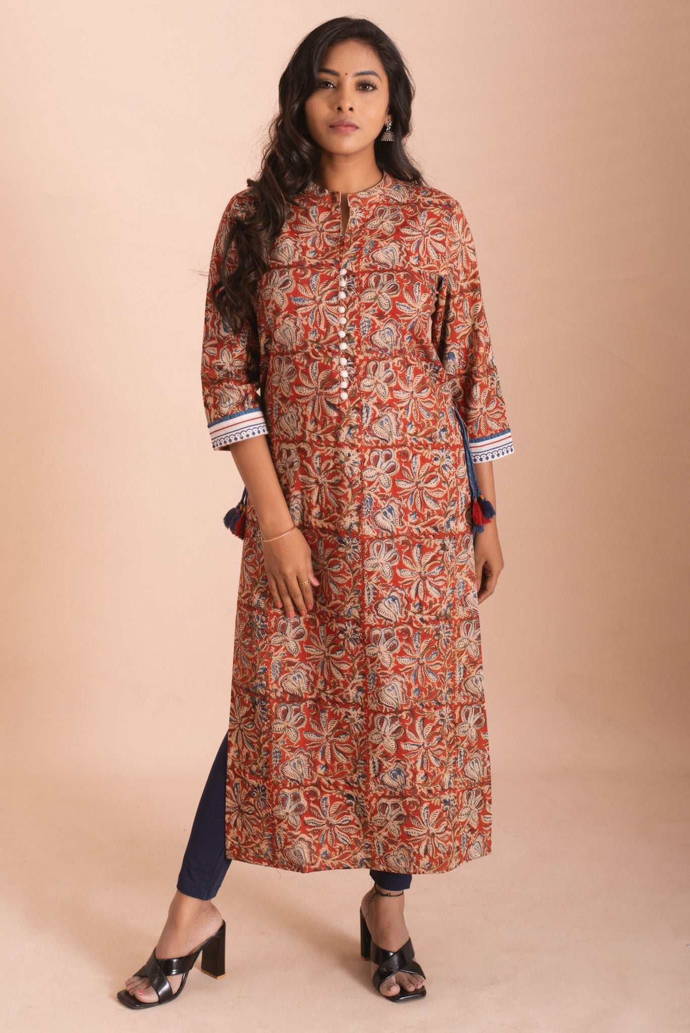 Rustic Elegance Printed Kurta with Side Tassels