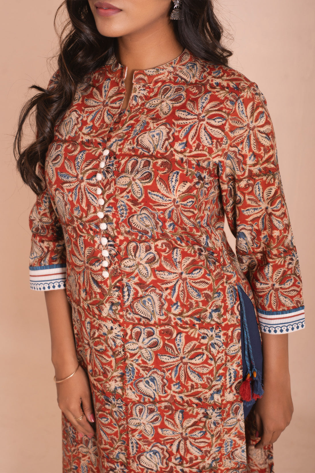 Rustic Elegance Printed Kurta with Side Tassels