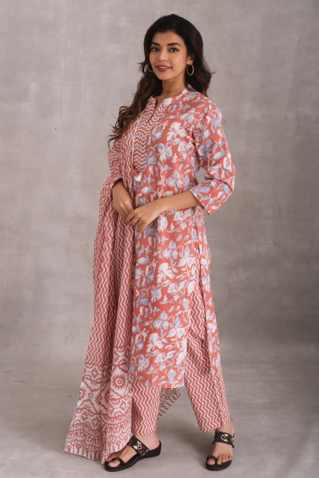 Peach Pearl Floral Printed Kurta Set with Dupatta