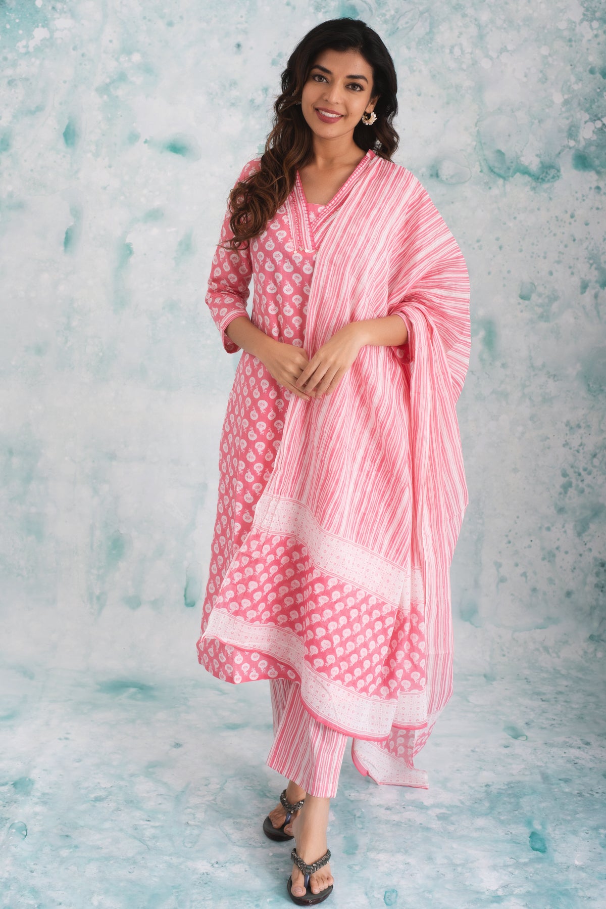 Brink Pink Oyster print Kurta set