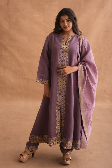 Lavender Embroidered Kurta Set with Dupatta