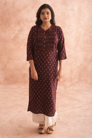 Shell-embellished Tucked Front Panel Maroon Printed Kurta