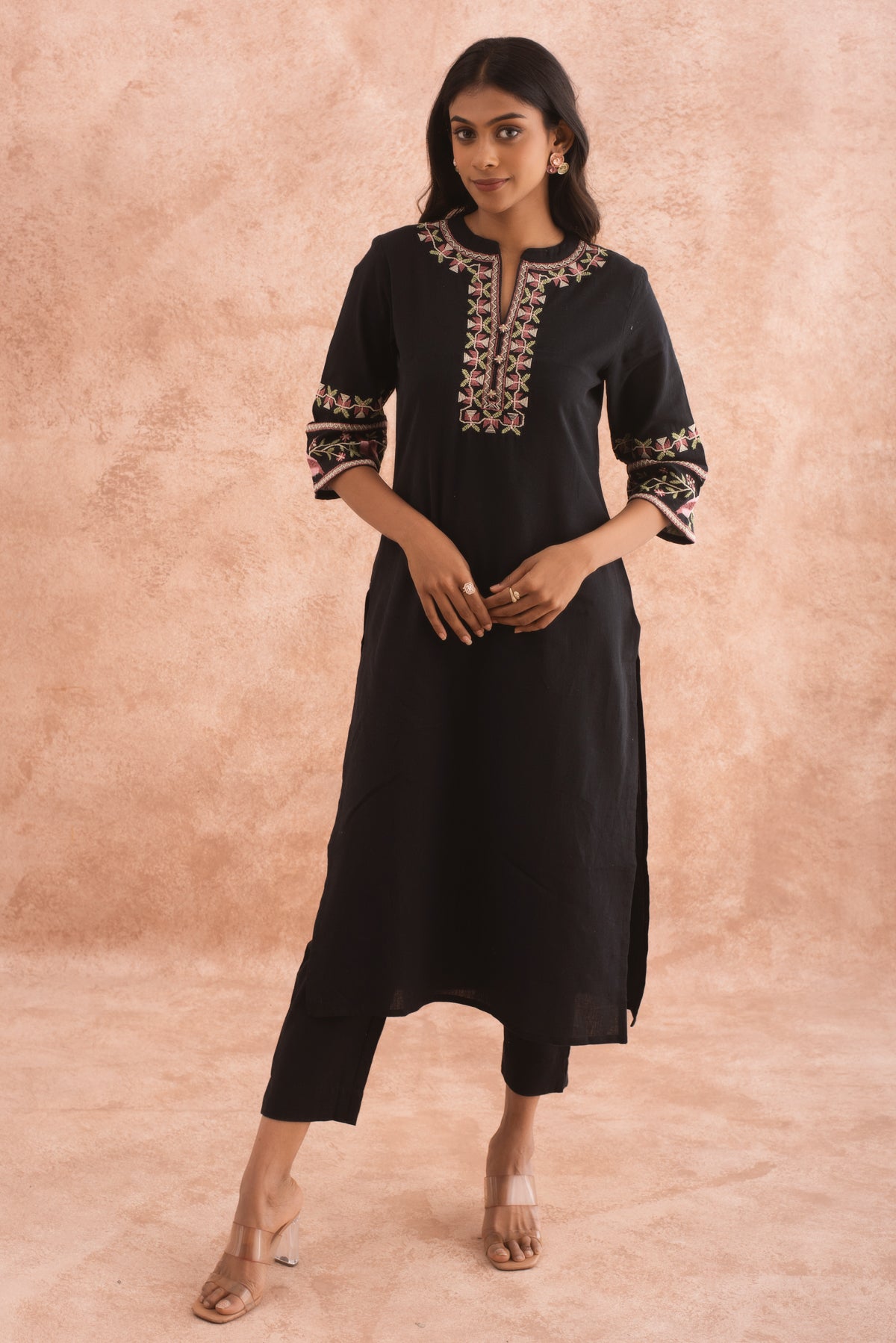 Elegant Black Kurta Set for Cozy Spaces