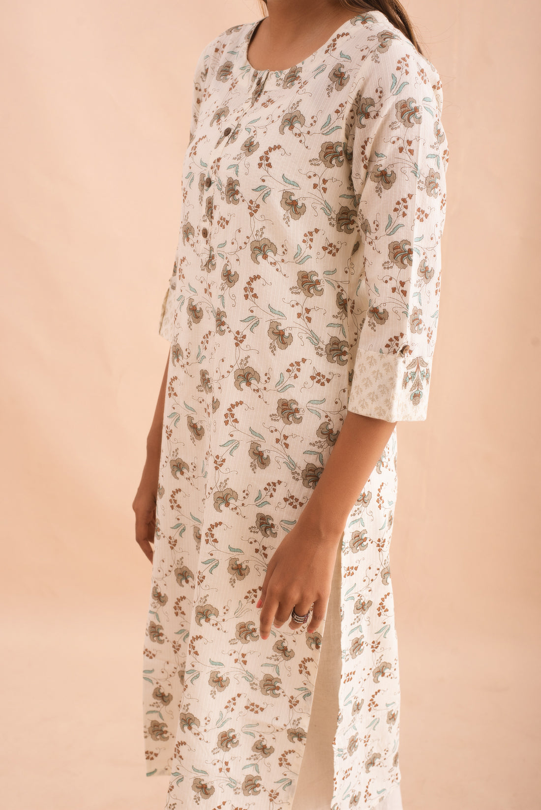 Off-White Floral Kurta with Folded Cuff Sleeve